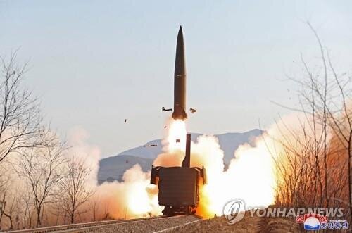 قمار جدید کره شمالی با پرتاب موشک بالستیک بر فراز ژاپن آیا آمریکا تسلیم اهرم فشار پیونگ‌یانگ خواهد شد؟
