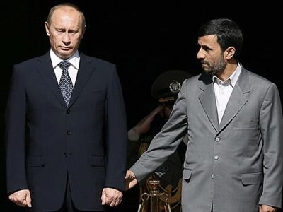 نامه هشدار احمدی نژاد به پوتین / حکمرانی طولانی به دیکتاتوری می رسد