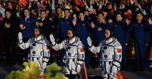چین به دبنال داوطلبانی برای رفتن به فضا