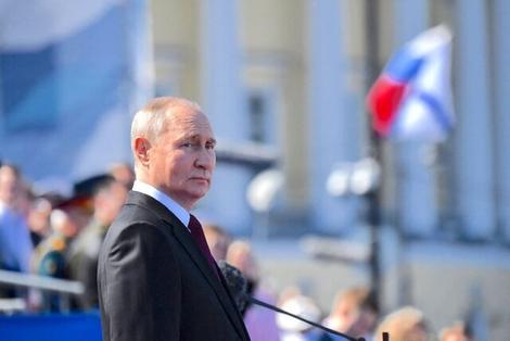 امضای قانون مقابله با تحریم توسط پوتین